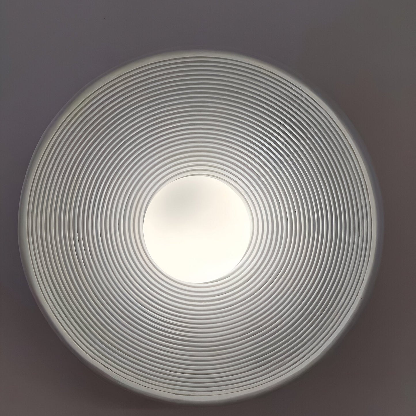 Retro Ceramic Style Resin Round Japandi LED Wall Light