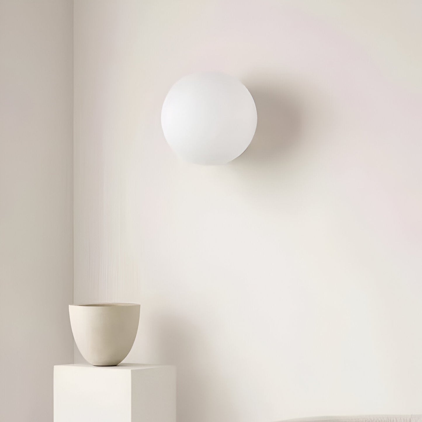 Dioscuri Minimalist Round Glass Wall Light