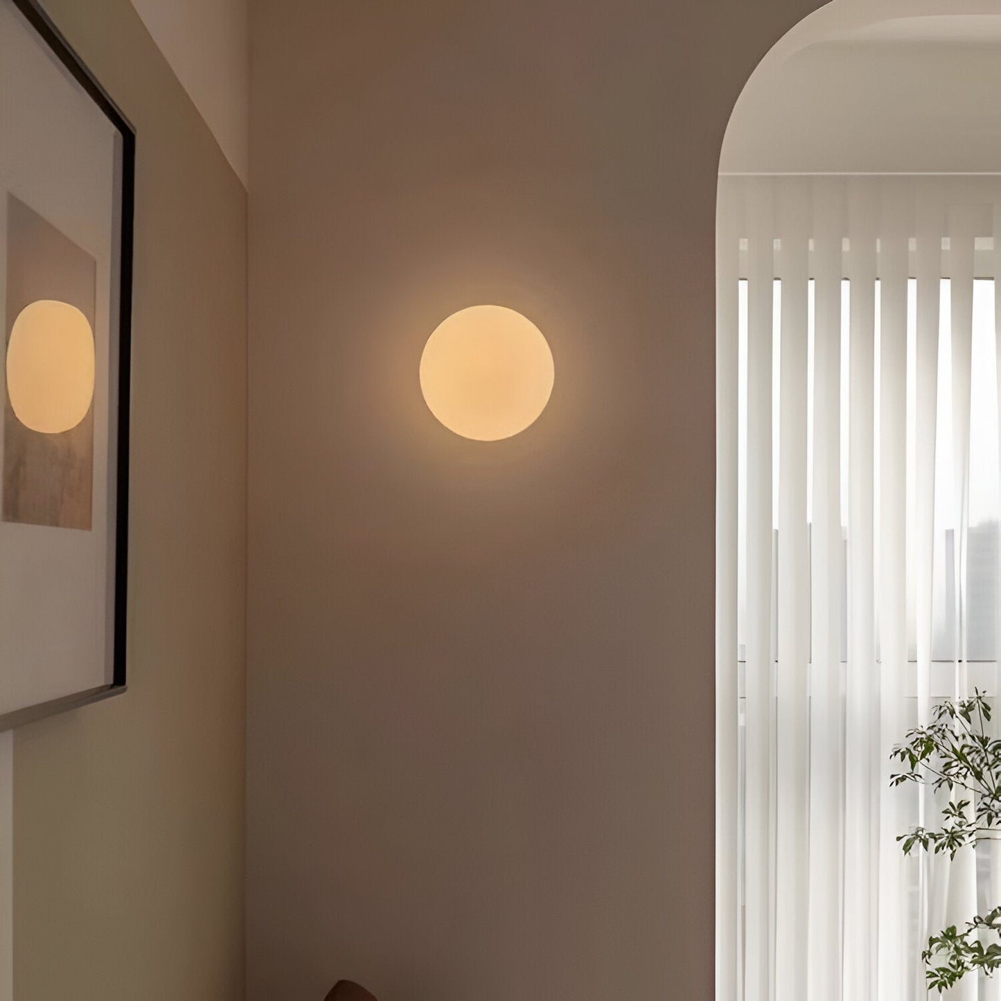 Dioscuri Minimalist Round Glass Wall Light