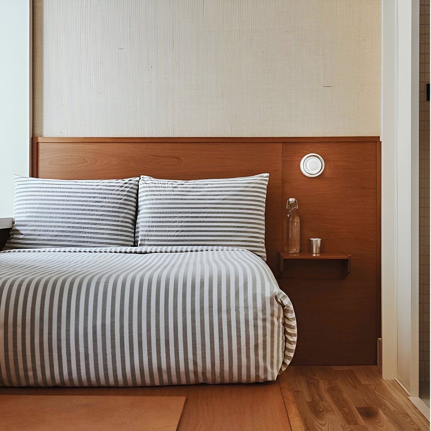 Nordic Luminous Dimple Acrylic Modern Wall Light